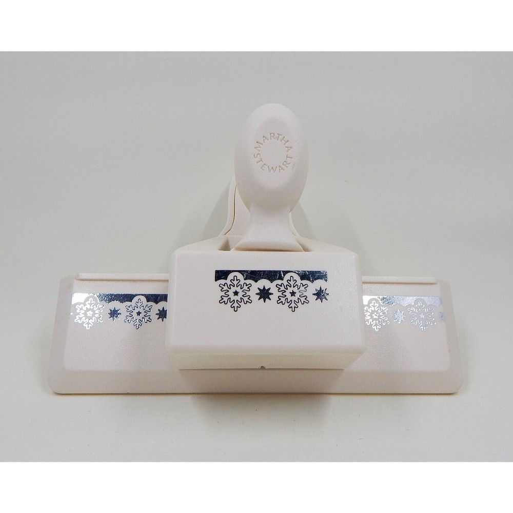 Martha Stewart Embossed Snowflake Border Edge Paper Punch Star Winter Snow